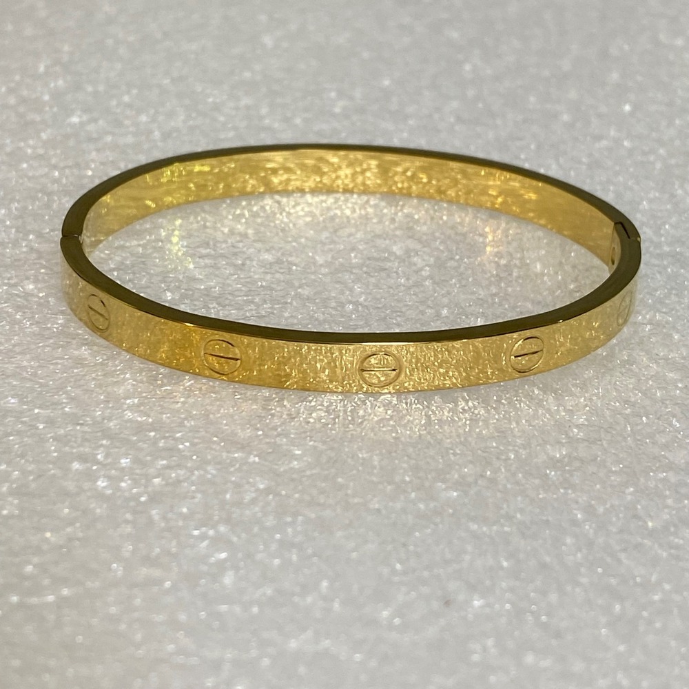 Gold Bangle Bracelet Women 18k Gold Plated Engraved Minimalist Modern NWOT
